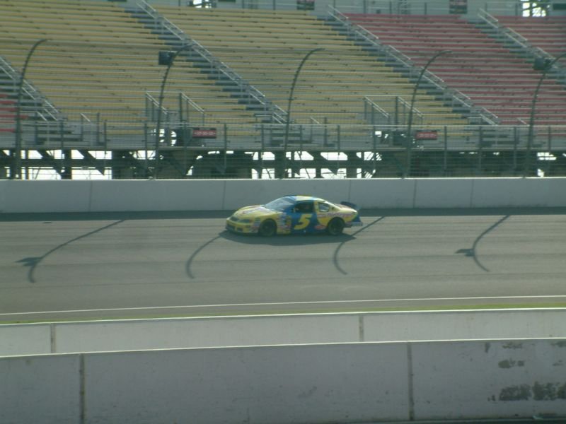 Front Stretch Closeup