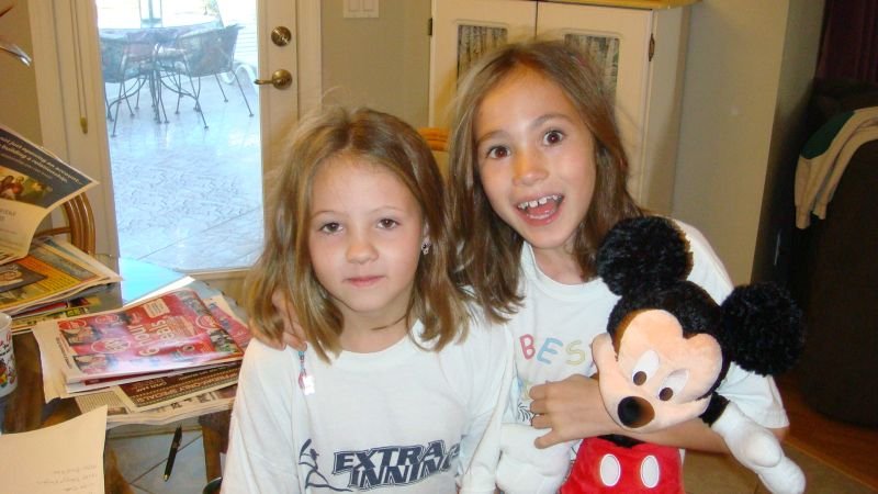 Nicole & Ella