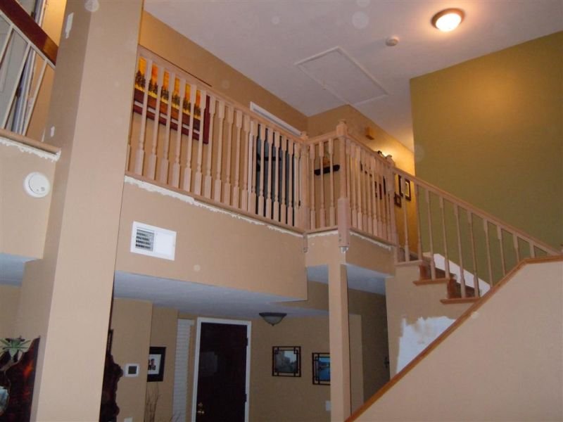 Banister 5