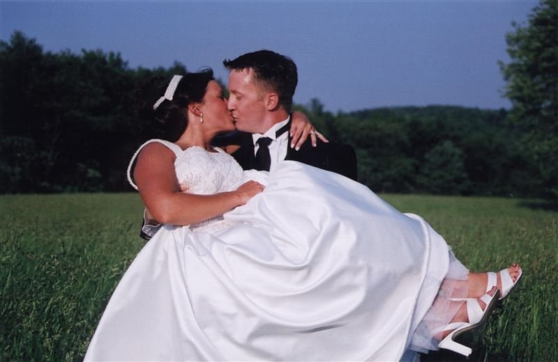 Eric Holding 

Jodi - Kiss