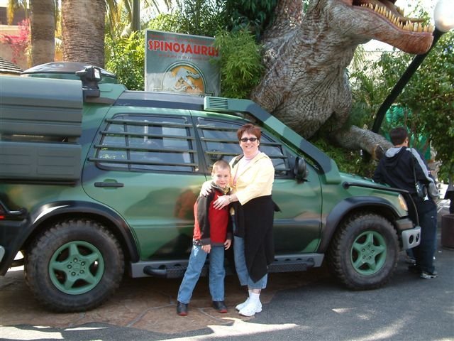 Zach & Diane - DinoCar